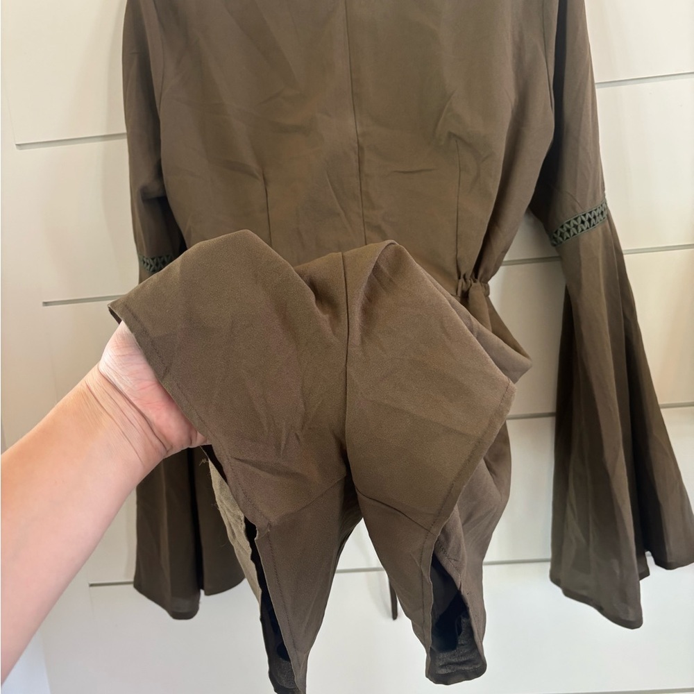 LoveRiche Olive Green Long-Sleeve Romper NWT - Picture 3 of 4